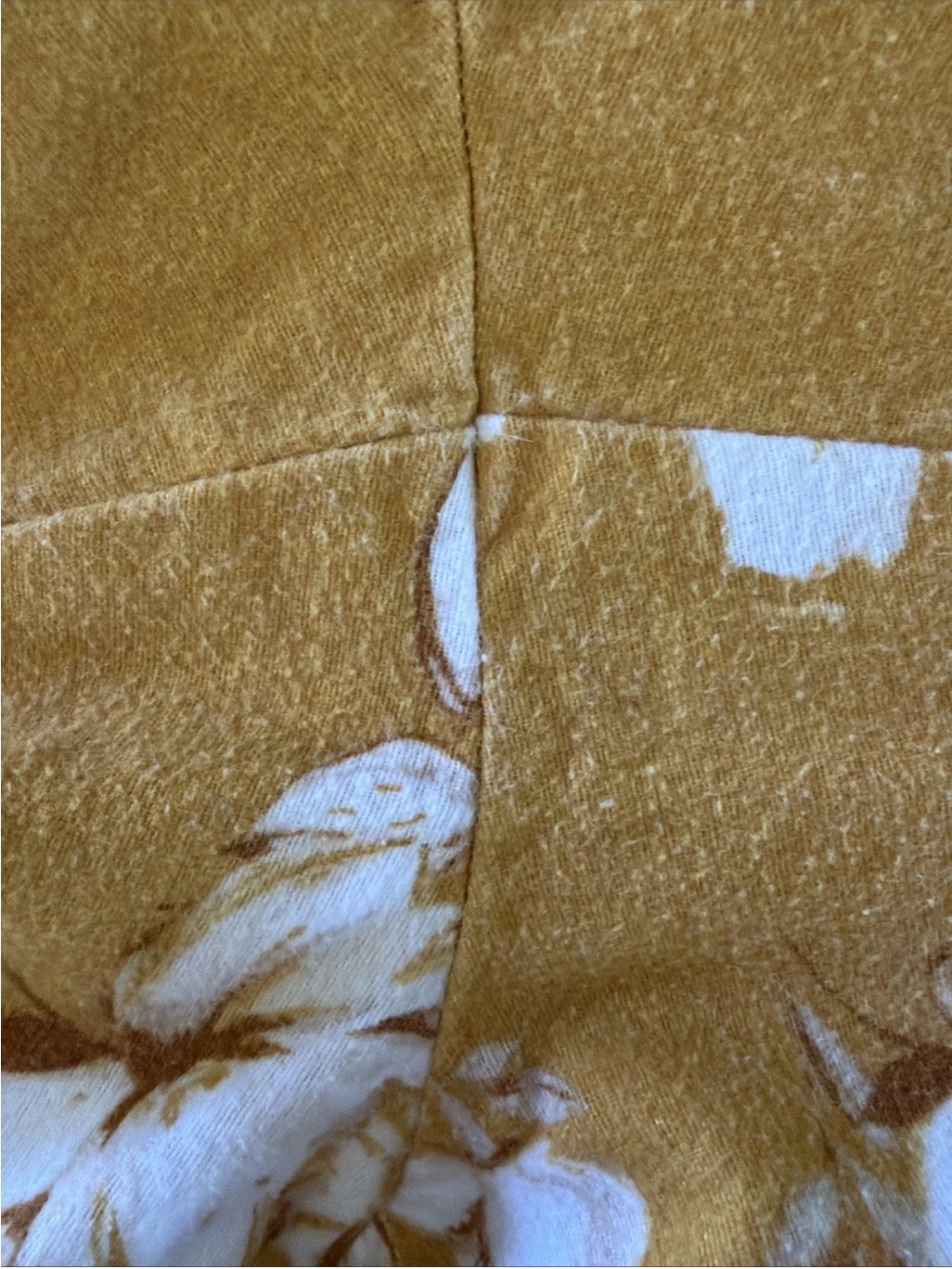 Garnet Hill Organic Cotton Heritage Flannel Pajamas Gold White Floral Sz Medium - Picture 9 of 15